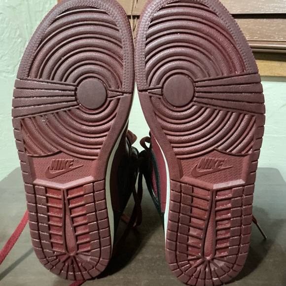 Nike Air Jordan 1 Mid “Reverse Banned” Sneakers Men’s 9 - Picture 6 of 6